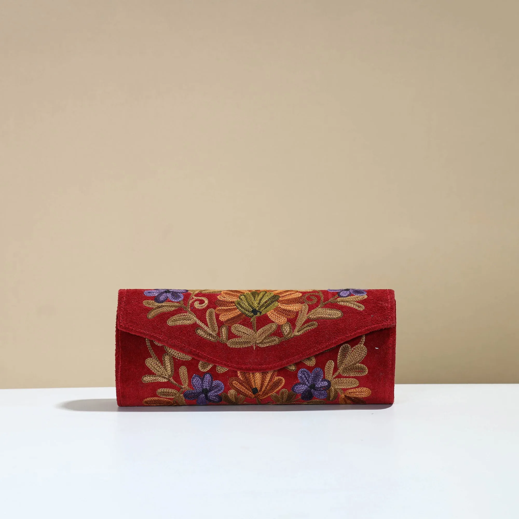 Authentic Kashmiri Crewel Embroidery Velvet Clutch 36