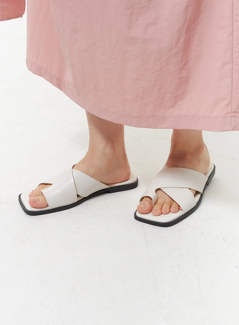 Cross Strap Slippers OY330