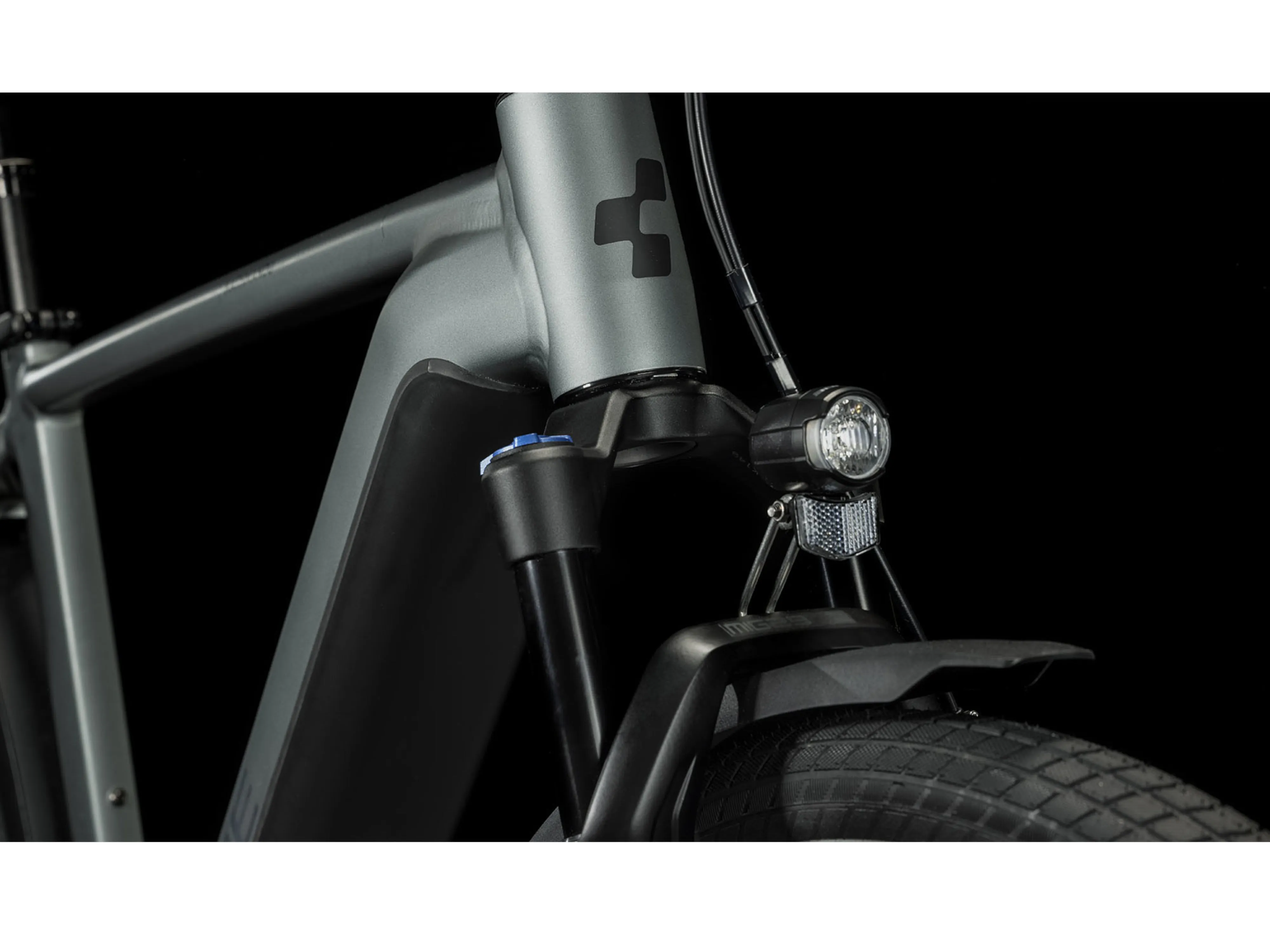 Cube Kathmandu Hybrid Pro 625