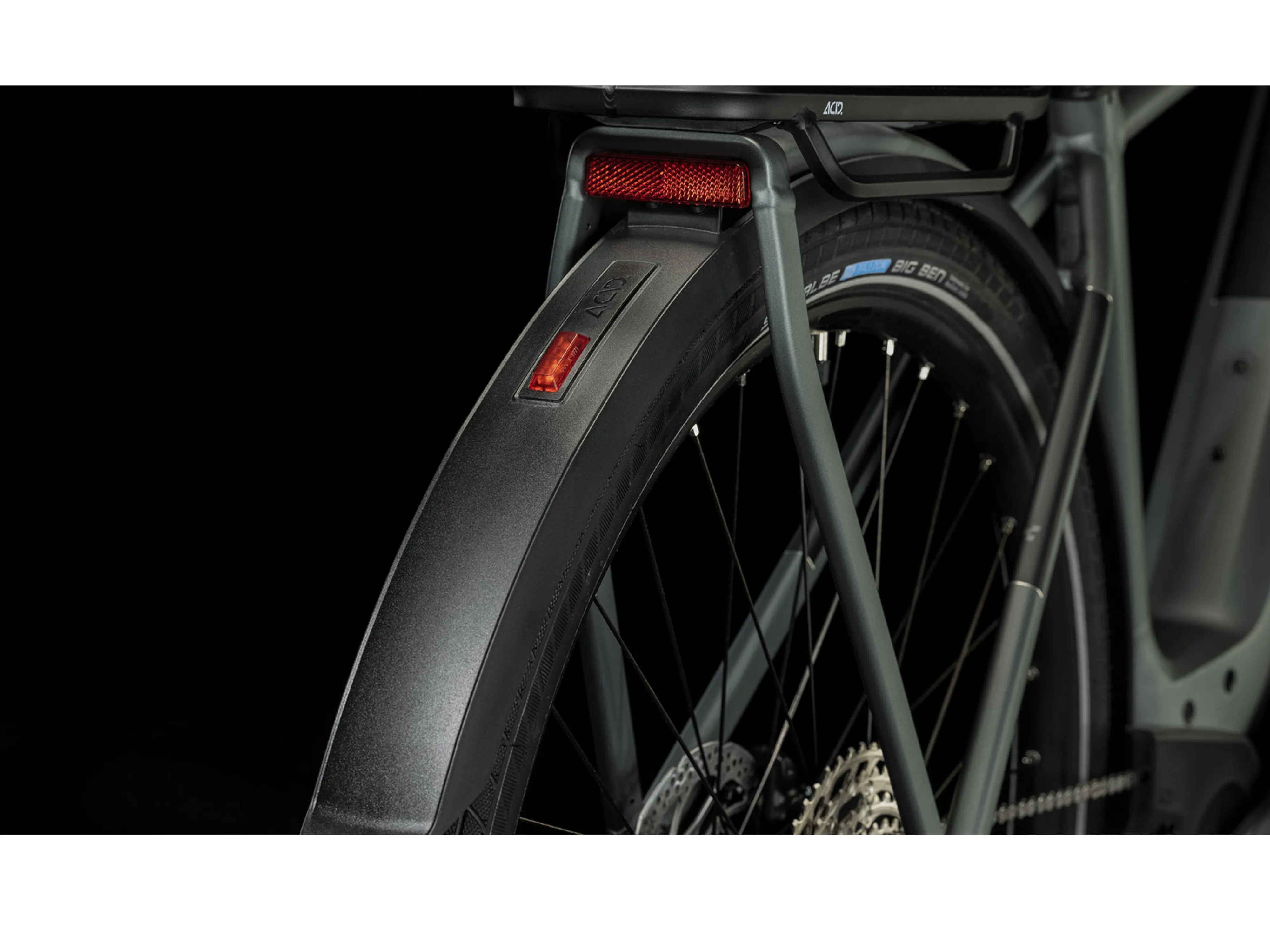 Cube Kathmandu Hybrid Pro 625