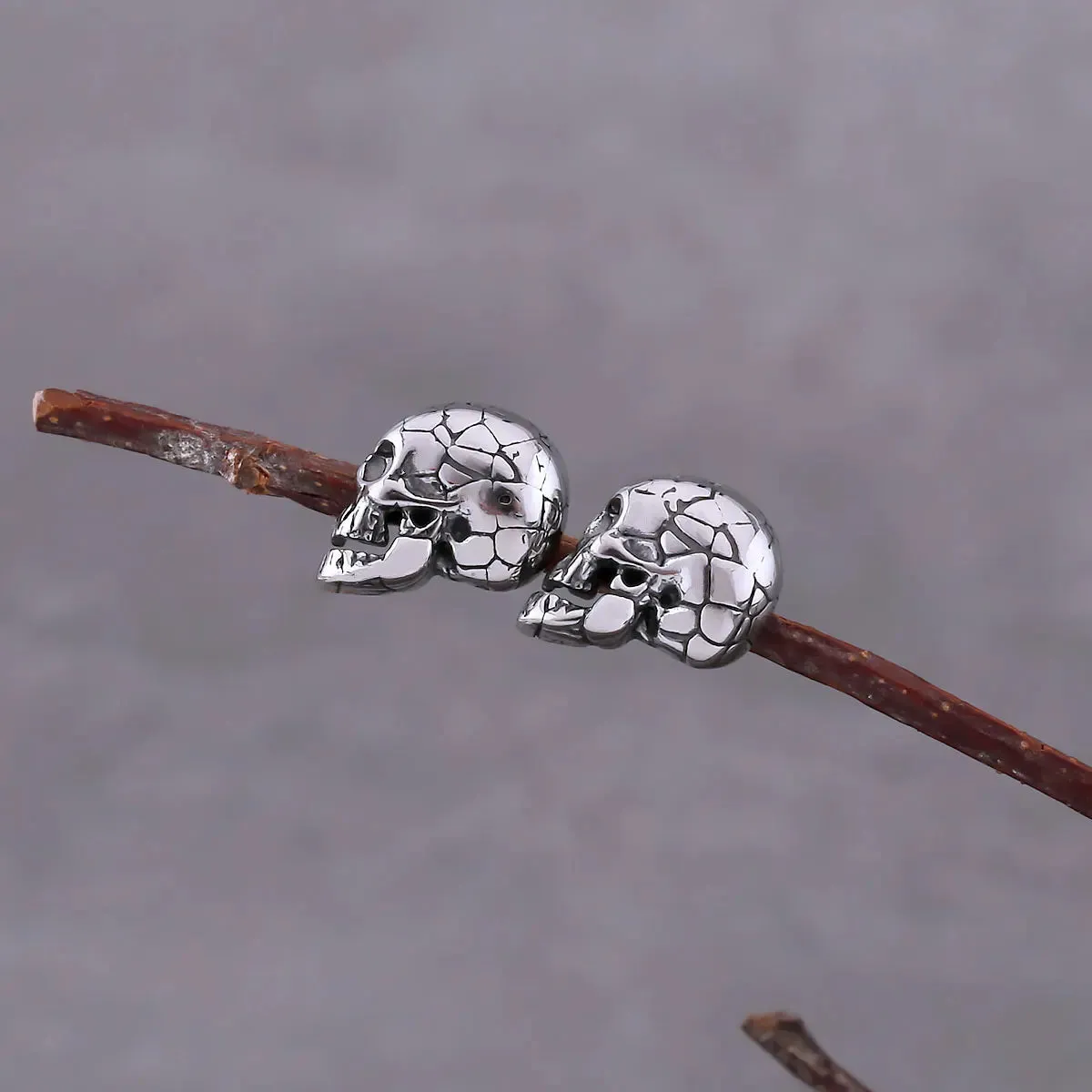 New Punk Crack Skull Stud Viking Earrings