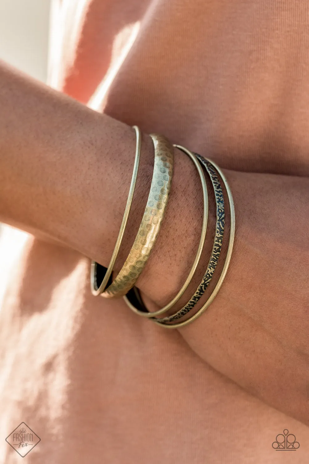 Paparazzi Bracelet Fashion Fix Jan 2021 ~ Get Into Gear - Brass