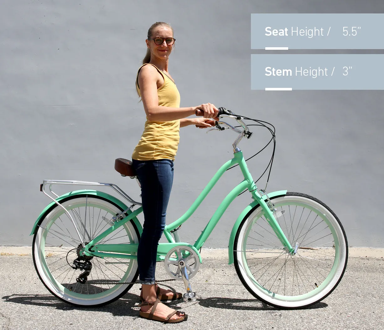sixthreezero EVRYjourney Deluxe Women's 26" 7-Speed Touring Hybrid Bicycle w/ Integrated Lock, Basket, Light