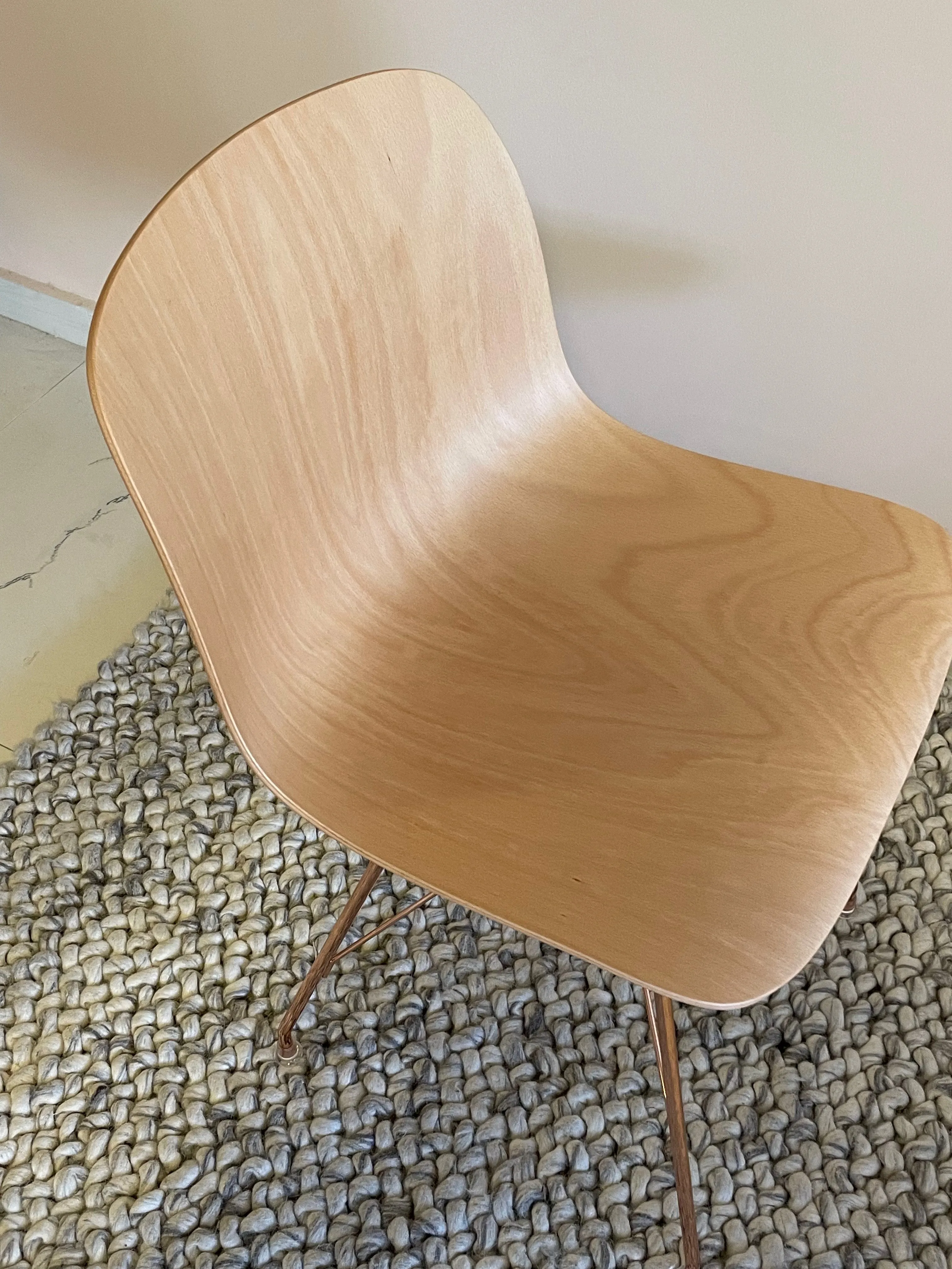 Troy Chair wireframe / Wood